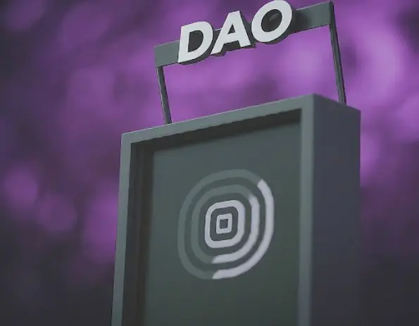Governance NFTs: How On-Chain Voting Replaces Traditional DAOs